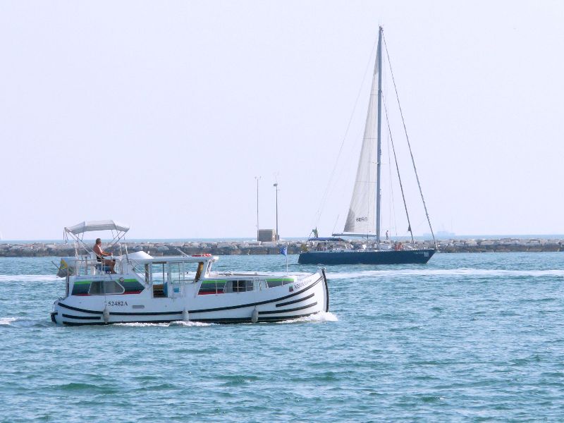 entre du port
