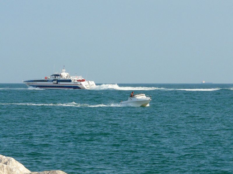entre-sortie du port