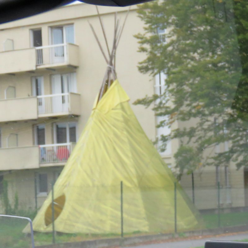 gauche